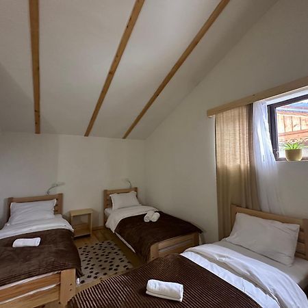 "White House Nakani" - Guesthouse Near The Centre Mestia Exterior photo