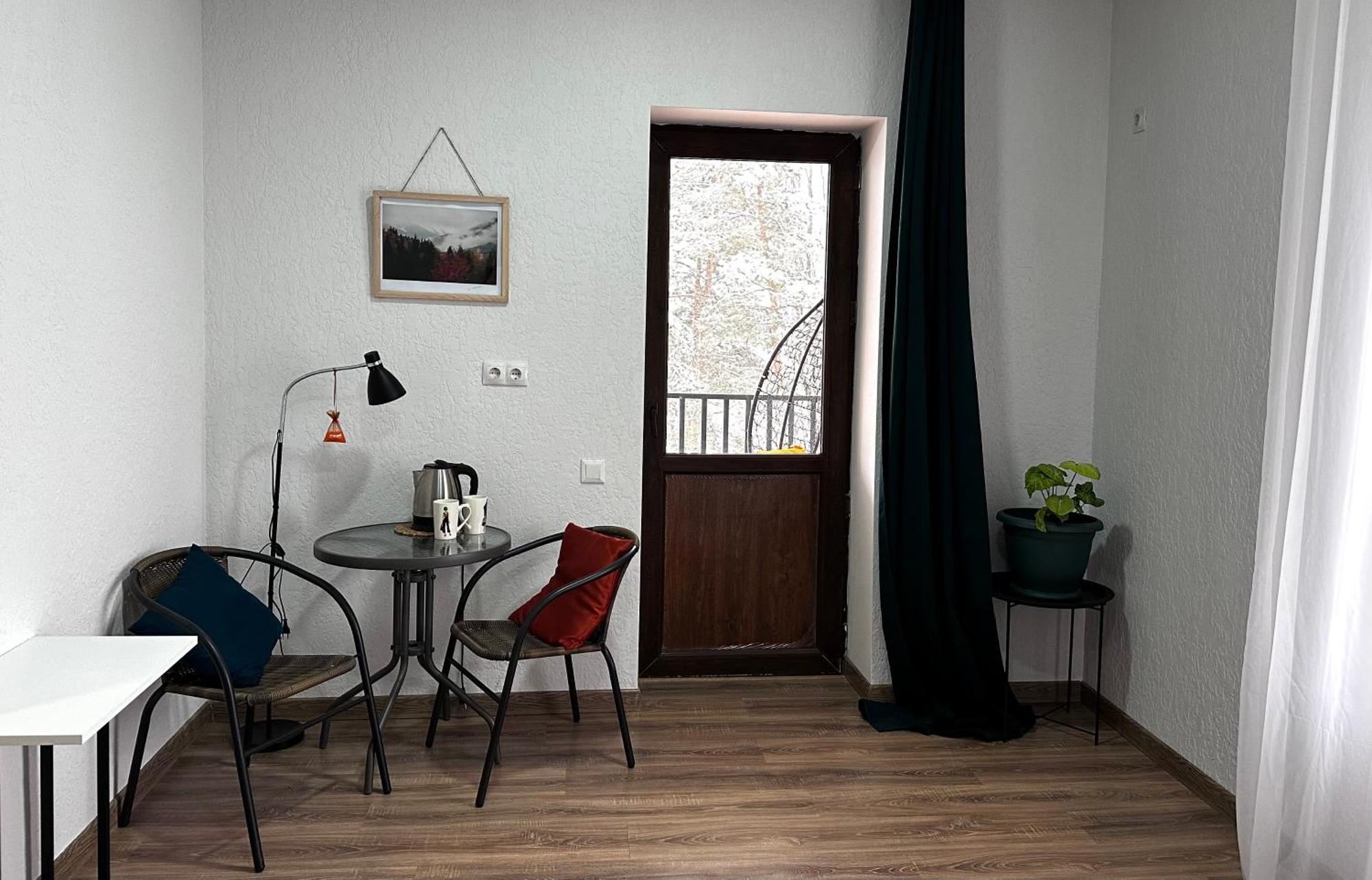 "White House Nakani" - Guesthouse Near The Centre Mestia Exterior photo