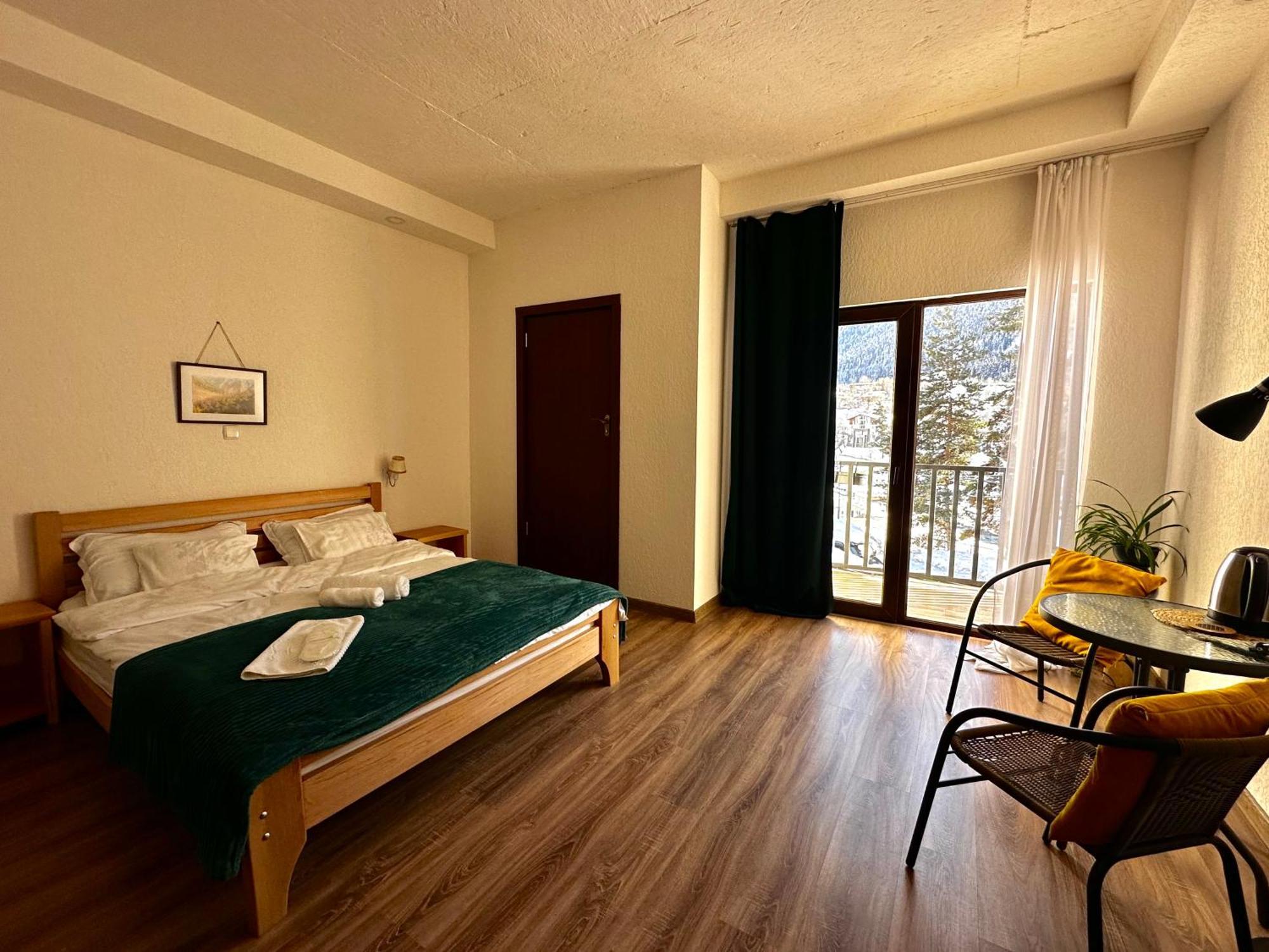 "White House Nakani" - Guesthouse Near The Centre Mestia Exterior photo