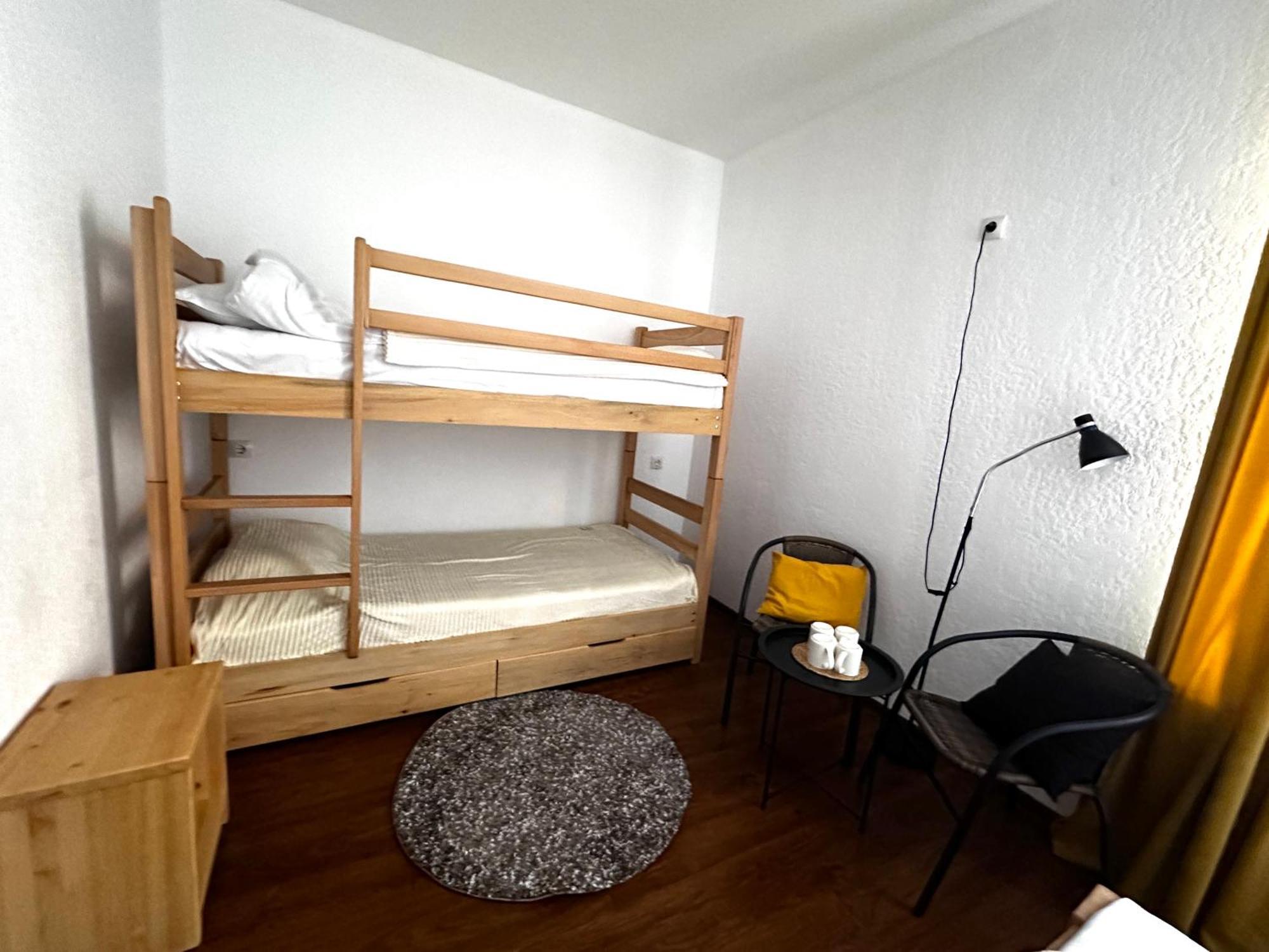 "White House Nakani" - Guesthouse Near The Centre Mestia Exterior photo