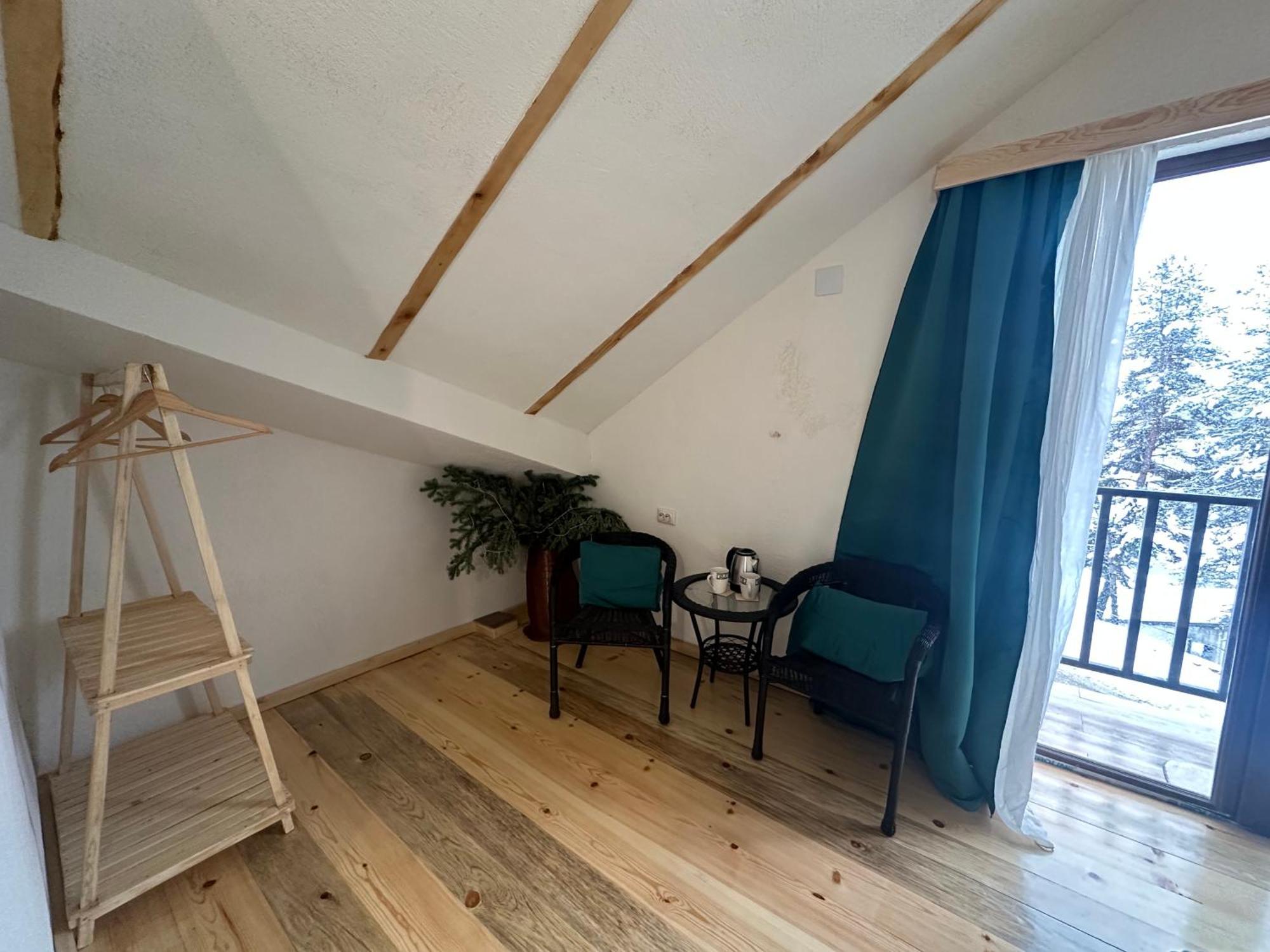 "White House Nakani" - Guesthouse Near The Centre Mestia Exterior photo